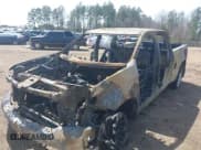 ✅ 2019 Chevrolet Silverado 1500 RST • VIN: 1GCRYEED3KZ212902 • Lot: 41858001. Wystawiony na IAAI z przebiegiem Nie podano. Bezpłatny archiwum sprzedaży aukcyjnych z USA i szczegółowy raport historii pojazdu na DreamBid. Zdjęcie 6.