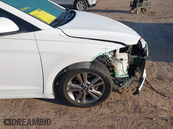 ✅ 2018 Hyundai Elantra Value Edition • VIN: 5NPD84LF7JH399902 • Lot: 43391686. Listed on IAAI with 161,473 mi. Free auction sales archive from the USA and detailed vehicle history report at DreamBid. Image 17.