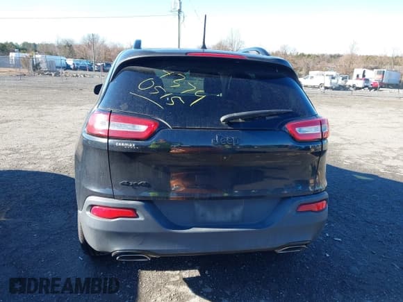 ✅ 2016 Jeep Cherokee Latitude • VIN: 1C4PJMCS3GW144858 • Lot: 43790515. Wystawiony na IAAI z przebiegiem 168 091 mil. Bezpłatny archiwum sprzedaży aukcyjnych z USA i szczegółowy raport historii pojazdu na DreamBid. Zdjęcie 16.