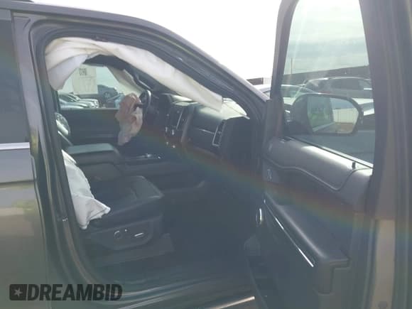 ✅ 2019 Ford Expedition Max Limited • VIN: 1FMJK1KT4KEA50896 • Lot: 43811115. Listed on IAAI with 112,782 mi. Free auction sales archive from the USA and detailed vehicle history report at DreamBid. Image 5.