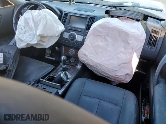 ✅ 2007 Infiniti FX • VIN: JNRBS08W27X400395 • Лот: 90846015. Опубликован ранее на Copart с пробегом Не указан. Бесплатный доступ к архиву аукционных продаж из США и подробный отчёт об истории автомобиля на DreamBid. Изображение 8.