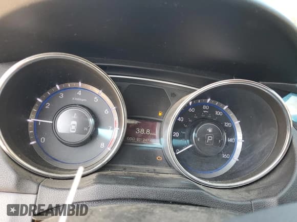 ✅ 2013 Hyundai Sonata SE • VIN: 5NPEC4ACXDH717009 • Lot: 70053964. Listed on Copart with 201,247 mi. Free auction sales archive from the USA and detailed vehicle history report at DreamBid. Image 9.