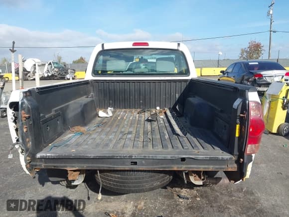 ✅ 2014 Toyota Tacoma • VIN: 5TFNX4CN5EX035731 • Lot: 43623930. Listed on IAAI with 129,893 mi. Free auction sales archive from the USA and detailed vehicle history report at DreamBid. Image 17.