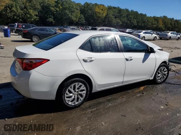 ✅ 2018 Toyota Corolla SE • VIN: 5YFBURHE9JP816116 • Лот: 86834095. Опубликован ранее на Copart с пробегом 176 153 миль. Бесплатный доступ к архиву аукционных продаж из США и подробный отчёт об истории автомобиля на DreamBid. Изображение 3.