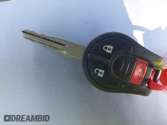 ✅ 2013 Nissan Versa S Plus • VIN: 3N1CN7AP0DL881295 • Lot: 42474410. Wystawiony na IAAI z przebiegiem 158 349 mil. Bezpłatny archiwum sprzedaży aukcyjnych z USA i szczegółowy raport historii pojazdu na DreamBid. Zdjęcie 11.