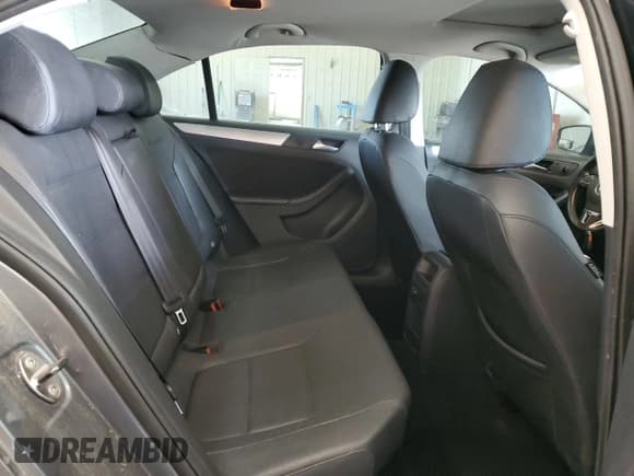 ✅ 2012 Volkswagen Jetta SEL • VIN: 3VWLP7AJ6CM410356 • Лот: 65421415. Опубликован ранее на Copart с пробегом 121 634 миль. Бесплатный доступ к архиву аукционных продаж из США и подробный отчёт об истории автомобиля на DreamBid. Изображение 10.