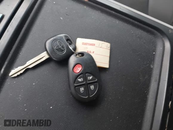 ✅ 2015 Toyota Sienna LE • VIN: 5TDKK3DC5FS597192 • Lot: 42708412. Listed on IAAI with 178,116 mi. Free auction sales archive from the USA and detailed vehicle history report at DreamBid. Image 11.