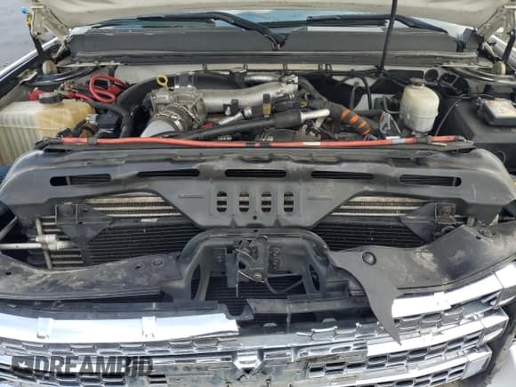 ✅ 2013 GMC Sierra 2500HD SLT • VIN: 1GT121C82DF155822 • Lot: 92244665. Listed on Copart with 148,669 mi. Free auction sales archive from the USA and detailed vehicle history report at DreamBid. Image 11.