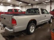 ✅ 1999 Dodge Dakota SLT • VIN: 1B7GL22X1XS175934 • Lot: 41614522. Wystawiony na IAAI z przebiegiem 127 373 mil. Bezpłatny archiwum sprzedaży aukcyjnych z USA i szczegółowy raport historii pojazdu na DreamBid. Zdjęcie 4.