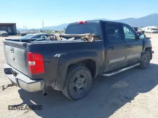 ✅ 2007 Chevrolet Silverado 1500 LTZ • VIN: 3GCEK13M47G550246 • Lot: 42609840. Wystawiony na IAAI z przebiegiem 153 639 mil. Bezpłatny archiwum sprzedaży aukcyjnych z USA i szczegółowy raport historii pojazdu na DreamBid. Zdjęcie 4.