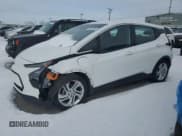 ✅ 2023 Chevrolet Bolt EV 1LT • VIN: 1G1FW6S04P4108674 • Lot: 88568485. Wystawiony na Copart z przebiegiem 20 349 mil. Bezpłatny archiwum sprzedaży aukcyjnych z USA i szczegółowy raport historii pojazdu na DreamBid. Zdjęcie 1.