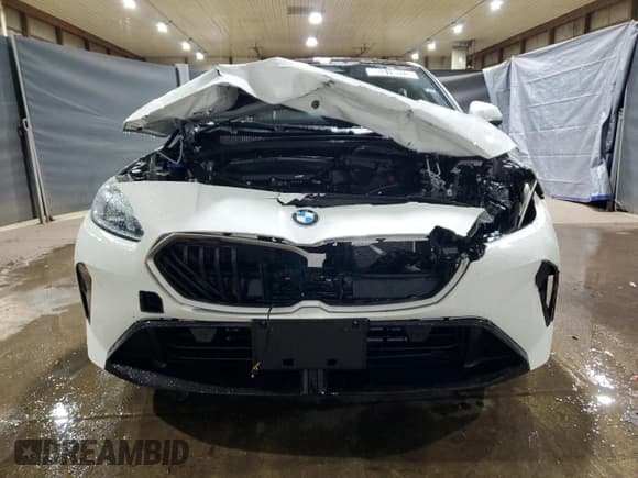 ✅ 2025 BMW 2 Series 228i xDrive • VIN: WBA23GG0XS7S61173 • Лот: 90319025. Опубликован ранее на Copart с пробегом 13 319 миль. Бесплатный доступ к архиву аукционных продаж из США и подробный отчёт об истории автомобиля на DreamBid. Изображение 5.
