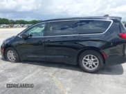 ✅ 2025 Chrysler Pacifica Select • VIN: 2C4RC1BG9SR509981 • Lot: 42633596. Wystawiony na IAAI z przebiegiem Nie podano. Bezpłatny archiwum sprzedaży aukcyjnych z USA i szczegółowy raport historii pojazdu na DreamBid. Zdjęcie 14.