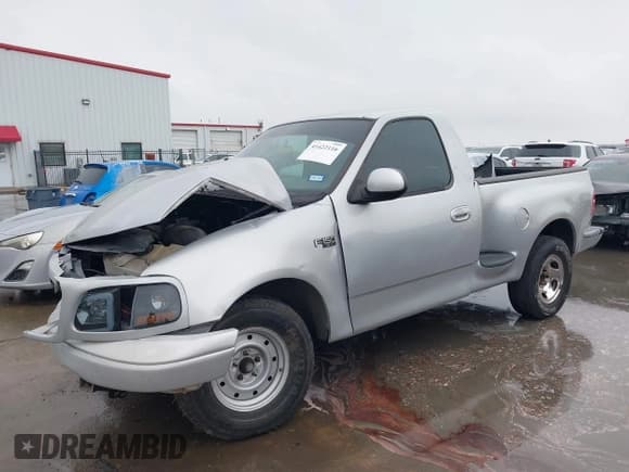 ✅ 2003 Ford F-150 XL • VIN: 1FTRF07243KB73381 • Lot: 41422116. Listed on IAAI with Not provided. Free auction sales archive from the USA and detailed vehicle history report at DreamBid. Image 2.