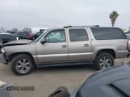 ✅ 2002 Chevrolet Suburban LS • VIN: 1GNEC16T02J206251 • Lot: 42732097. Wystawiony na IAAI z przebiegiem 276 973 mil. Bezpłatny archiwum sprzedaży aukcyjnych z USA i szczegółowy raport historii pojazdu na DreamBid. Zdjęcie 15.