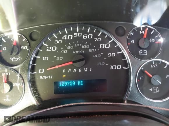 ✅ 2020 Chevrolet Express Cargo • VIN: 1GCWGAFP3L1240299 • Lot: 42522748. Wystawiony na IAAI z przebiegiem 129 759 mil. Bezpłatny archiwum sprzedaży aukcyjnych z USA i szczegółowy raport historii pojazdu na DreamBid. Zdjęcie 7.