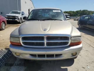 ✅ 2002 Dodge Dakota SLT • VIN: 1B7HL48X72S607300 • Lot: 55195585. Wystawiony na Copart z przebiegiem 344 642 mil. Bezpłatny archiwum sprzedaży aukcyjnych z USA i szczegółowy raport historii pojazdu na DreamBid. Zdjęcie 5.