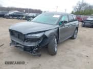 ✅ 2024 Lincoln Corsair Premiere • VIN: 5LMCJ1CA7RUL01805 • Lot: 41508518. Wystawiony na IAAI z przebiegiem 40 mil. Bezpłatny archiwum sprzedaży aukcyjnych z USA i szczegółowy raport historii pojazdu na DreamBid. Zdjęcie 6.