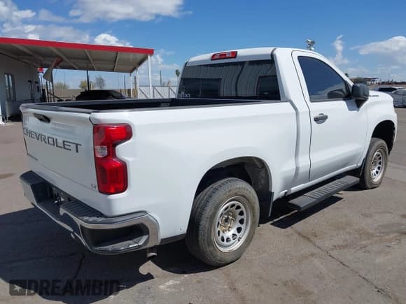 ✅ 2019 Chevrolet Silverado 1500 Work Truck • VIN: 3GCNWAEHXKG268576 • Lot: 41688465. Wystawiony na IAAI z przebiegiem 97 187 mil. Bezpłatny archiwum sprzedaży aukcyjnych z USA i szczegółowy raport historii pojazdu na DreamBid. Zdjęcie 4.