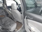 ✅ 2007 Saturn VUE I4 • VIN: 5GZCZ33D07S811121 • Lot: 41580986. Wystawiony na IAAI z przebiegiem 231 575 mil. Bezpłatny archiwum sprzedaży aukcyjnych z USA i szczegółowy raport historii pojazdu na DreamBid. Zdjęcie 8.