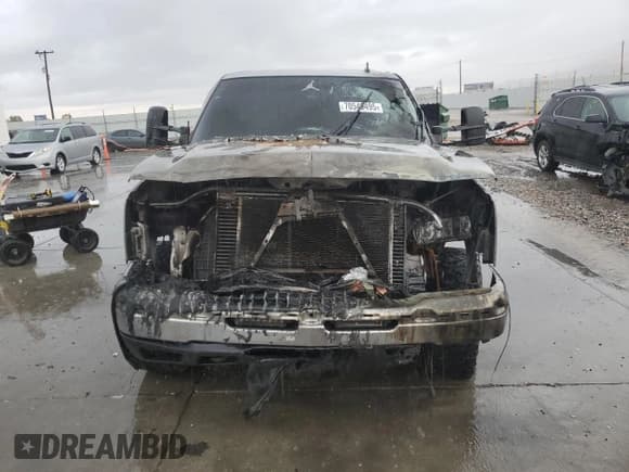 ✅ 2006 Chevrolet Silverado 2500HD LT3 • VIN: 1GCHK23D86F254469 • Лот: 70549495. Опубликован ранее на Copart с пробегом Не указан. Бесплатный доступ к архиву аукционных продаж из США и подробный отчёт об истории автомобиля на DreamBid. Изображение 5.