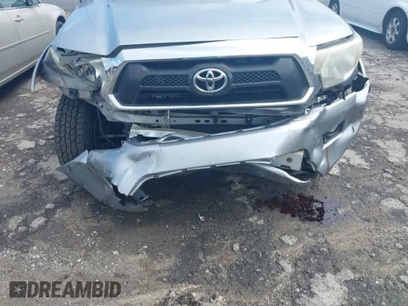 ✅ 2014 Toyota Tacoma • VIN: 5TFMU4FN4EX020556 • Лот: 42134438. Опубликован ранее на IAAI с пробегом 201 512 миль. Бесплатный доступ к архиву аукционных продаж из США и подробный отчёт об истории автомобиля на DreamBid. Изображение 6.