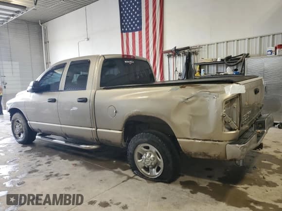 ✅ 2004 Dodge 2500 ST • VIN: 3D7KA28D64G281057 • Lot: 67813615. Wystawiony na Copart z przebiegiem 162 193 mil. Bezpłatny archiwum sprzedaży aukcyjnych z USA i szczegółowy raport historii pojazdu na DreamBid. Zdjęcie 2.