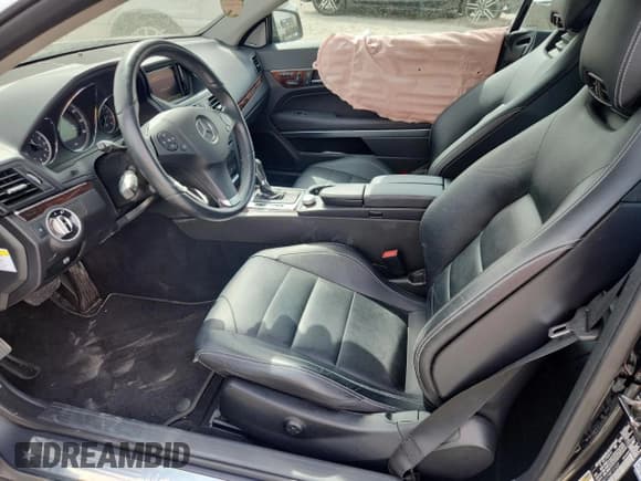 ✅ 2011 Mercedes-Benz E 550 • VIN: WDDKK7CF5BF101620 • Лот: 80840925. Опубликован ранее на Copart с пробегом 39 581 миль. Бесплатный доступ к архиву аукционных продаж из США и подробный отчёт об истории автомобиля на DreamBid. Изображение 7.