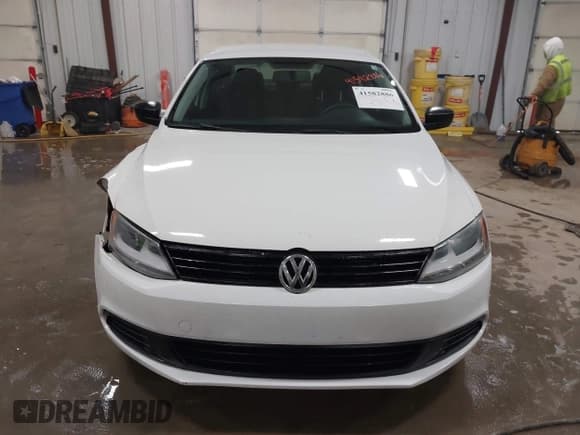 ✅ 2012 Volkswagen Jetta S • VIN: 3VW1K7AJXCM353326 • Лот: 41582886. Опубликован ранее на IAAI с пробегом 120 390 миль. Бесплатный доступ к архиву аукционных продаж из США и подробный отчёт об истории автомобиля на DreamBid. Изображение 12.