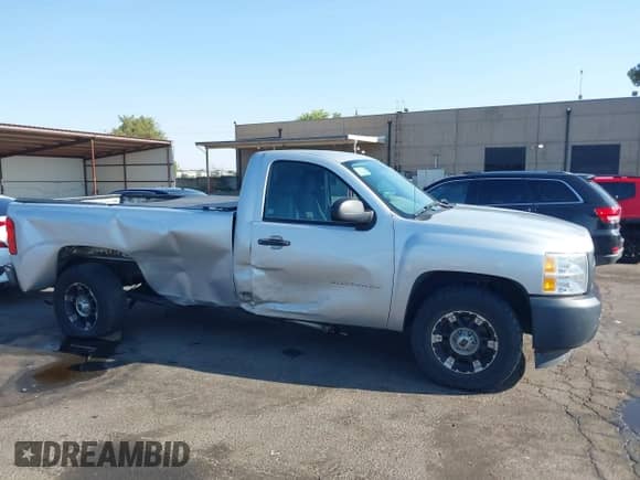 2013 Chevrolet Silverado 1500 Work Truck с VIN 1GCNCPEA7DZ120788, выставлен на аукционе IAAI как лот 43208831 с пробегом 142 849 миль миль и . История ставок и продаж доступна на DreamBid. Изображение 13.
