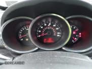 ✅ 2011 Kia Sorento LX • VIN: 5XYKTDA25BG075636 • Lot: 43490649. Listed on IAAI with 175,837 mi. Free auction sales archive from the USA and detailed vehicle history report at DreamBid. Image 7.