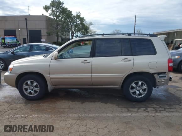 ✅ 2007 Toyota Highlander • VIN: JTEGP21A070127169 • Lot: 41783072. Wystawiony na IAAI z przebiegiem 114 999 mil. Bezpłatny archiwum sprzedaży aukcyjnych z USA i szczegółowy raport historii pojazdu na DreamBid. Zdjęcie 15.