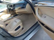 ✅ 2008 BMW X5 3.0si • VIN: 5UXFE43548L004202 • Лот: 43690824. Опубликован ранее на IAAI с пробегом 124 888 миль. Бесплатный доступ к архиву аукционных продаж из США и подробный отчёт об истории автомобиля на DreamBid. Изображение 5.