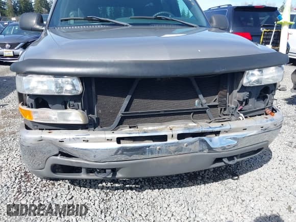 ✅ 2002 Chevrolet Suburban LT • VIN: 1GNFK16ZX2J138018 • Лот: 41877385. Опубликован ранее на IAAI с пробегом 235 161 миль. Бесплатный доступ к архиву аукционных продаж из США и подробный отчёт об истории автомобиля на DreamBid. Изображение 6.