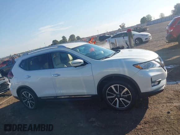 ✅ 2020 Nissan Rogue S • VIN: 5N1AT2MT1LC746032 • Lot: 43408672. Wystawiony na IAAI z przebiegiem 50 667 mil. Bezpłatny archiwum sprzedaży aukcyjnych z USA i szczegółowy raport historii pojazdu na DreamBid. Zdjęcie 13.