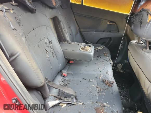 ✅ 2014 Kia Sportage EX • VIN: KNDPC3AC2E7632285 • Lot: 69651065. Wystawiony na Copart z przebiegiem Nie podano. Bezpłatny archiwum sprzedaży aukcyjnych z USA i szczegółowy raport historii pojazdu na DreamBid. Zdjęcie 11.