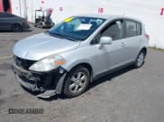 ✅ 2007 Nissan Versa S • VIN: 3N1BC13E17L391009 • Lot: 42839260. Listed on IAAI with 164,184 mi. Free auction sales archive from the USA and detailed vehicle history report at DreamBid. Image 2.