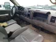 ✅ 2012 Chevrolet Silverado 2500HD Work Truck • VIN: 1GB0CVCG7CF182248 • Lot: 63441255. Wystawiony na Copart z przebiegiem Nie podano. Bezpłatny archiwum sprzedaży aukcyjnych z USA i szczegółowy raport historii pojazdu na DreamBid. Zdjęcie 8.