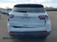 ✅ 2025 Jeep Compass Limited • VIN: 3C4NJDCN6ST595895 • Lot: 43715978. Wystawiony na IAAI z przebiegiem 15 816 mil. Bezpłatny archiwum sprzedaży aukcyjnych z USA i szczegółowy raport historii pojazdu na DreamBid. Zdjęcie 16.