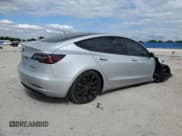 ✅ 2018 Tesla Model 3 Long Range Battery • VIN: 5YJ3E1EB8JF069276 • Lot: 92354225. Wystawiony na Copart z przebiegiem 41 474 mil. Bezpłatny archiwum sprzedaży aukcyjnych z USA i szczegółowy raport historii pojazdu na DreamBid. Zdjęcie 3.