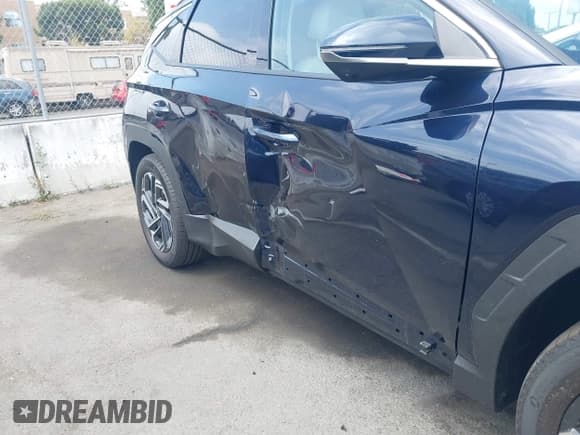 ✅ 2025 Hyundai Tucson Limited • VIN: KM8JFDD25SU263890 • Lot: 42970477. Wystawiony na IAAI z przebiegiem 838 mil. Bezpłatny archiwum sprzedaży aukcyjnych z USA i szczegółowy raport historii pojazdu na DreamBid. Zdjęcie 6.