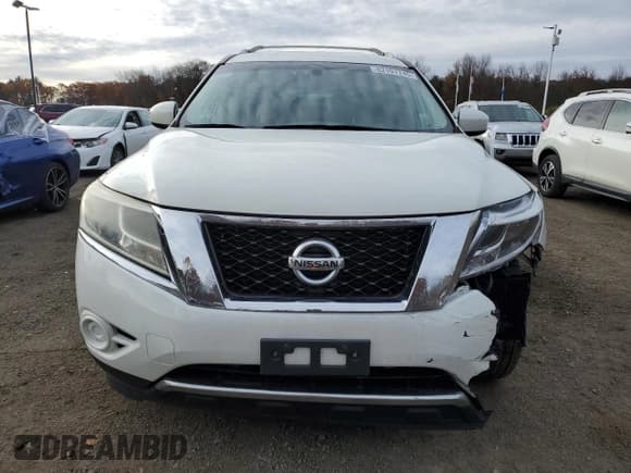 ✅ 2016 Nissan Pathfinder S • VIN: 5N1AR2MM2GC665957 • Lot: 82197745. Listed on Copart with 210,553 mi. Free auction sales archive from the USA and detailed vehicle history report at DreamBid. Image 5.