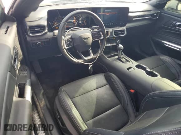 ✅ 2024 Ford Mustang GT • VIN: 1FA6P8CF1R5428380 • Lot: 71914685. Listed on Copart with 4,319 mi. Free auction sales archive from the USA and detailed vehicle history report at DreamBid. Image 8.