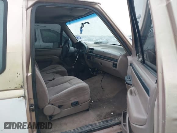 ✅ 1997 Ford F-250 • VIN: 1FTHX25F5VEC41067 • Lot: 41896435. Listed on IAAI with 280,070 mi. Free auction sales archive from the USA and detailed vehicle history report at DreamBid. Image 5.