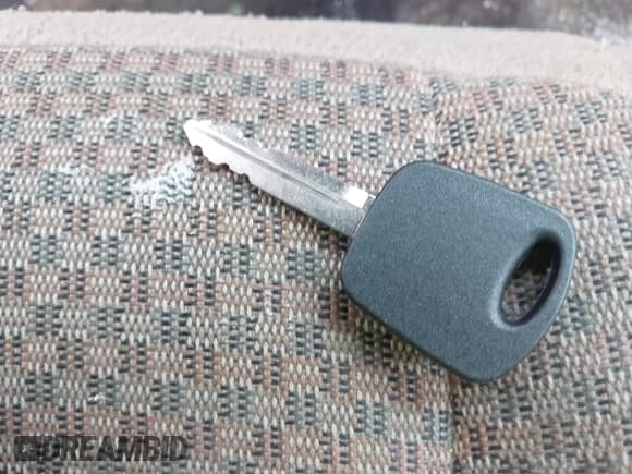 ✅ 1999 Ford Ranger XL • VIN: 1FTYR14V2XTA03446 • Lot: 43728058. Listed on IAAI with 254,633 mi. Free auction sales archive from the USA and detailed vehicle history report at DreamBid. Image 11.