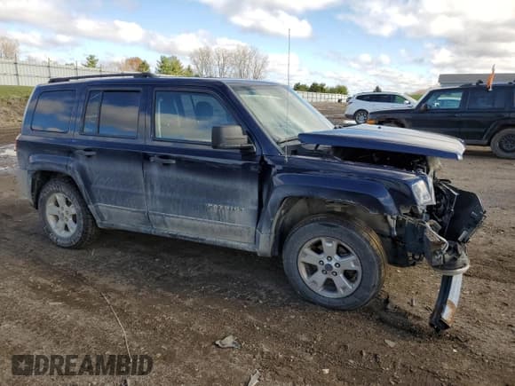 ✅ 2014 Jeep Patriot • VIN: 1C4NJPAB6ED822877 • Lot: 80121384. Wystawiony na Copart z przebiegiem 171 962 mil. Bezpłatny archiwum sprzedaży aukcyjnych z USA i szczegółowy raport historii pojazdu na DreamBid. Zdjęcie 4.