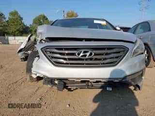 2015 Hyundai Sonata Sport z VIN 5NPE34AF4FH059801, wystawiony jako IAAI lot #43245068 z przebiegiem 137 148 mil mil oraz . Historia ofert i sprzedaży dostępna na DreamBid. Obrazek 6.