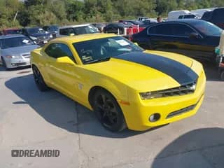 2013 Chevrolet Camaro LT с VIN 2G1FC1E32D9195534, выставлен на аукционе IAAI как лот 43415240 с пробегом 199 934 миль миль и . История ставок и продаж доступна на DreamBid. Изображение 1.