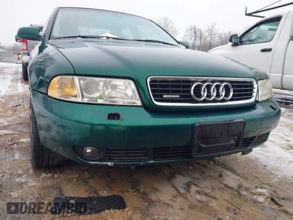 ✅ 2001 Audi A4 • VIN: WAUDC68D51A132263 • Lot: 41576875. Listed on IAAI with 143,227 mi. Free auction sales archive from the USA and detailed vehicle history report at DreamBid. Image 12.