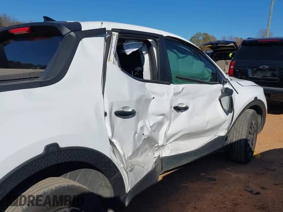 2023 Hyundai Santa Cruz SEL с VIN 5NTJB4AE7PH043443, выставлен на аукционе IAAI как лот 41040006 с пробегом 43 504 миль миль и . История ставок и продаж доступна на DreamBid. Изображение 6.